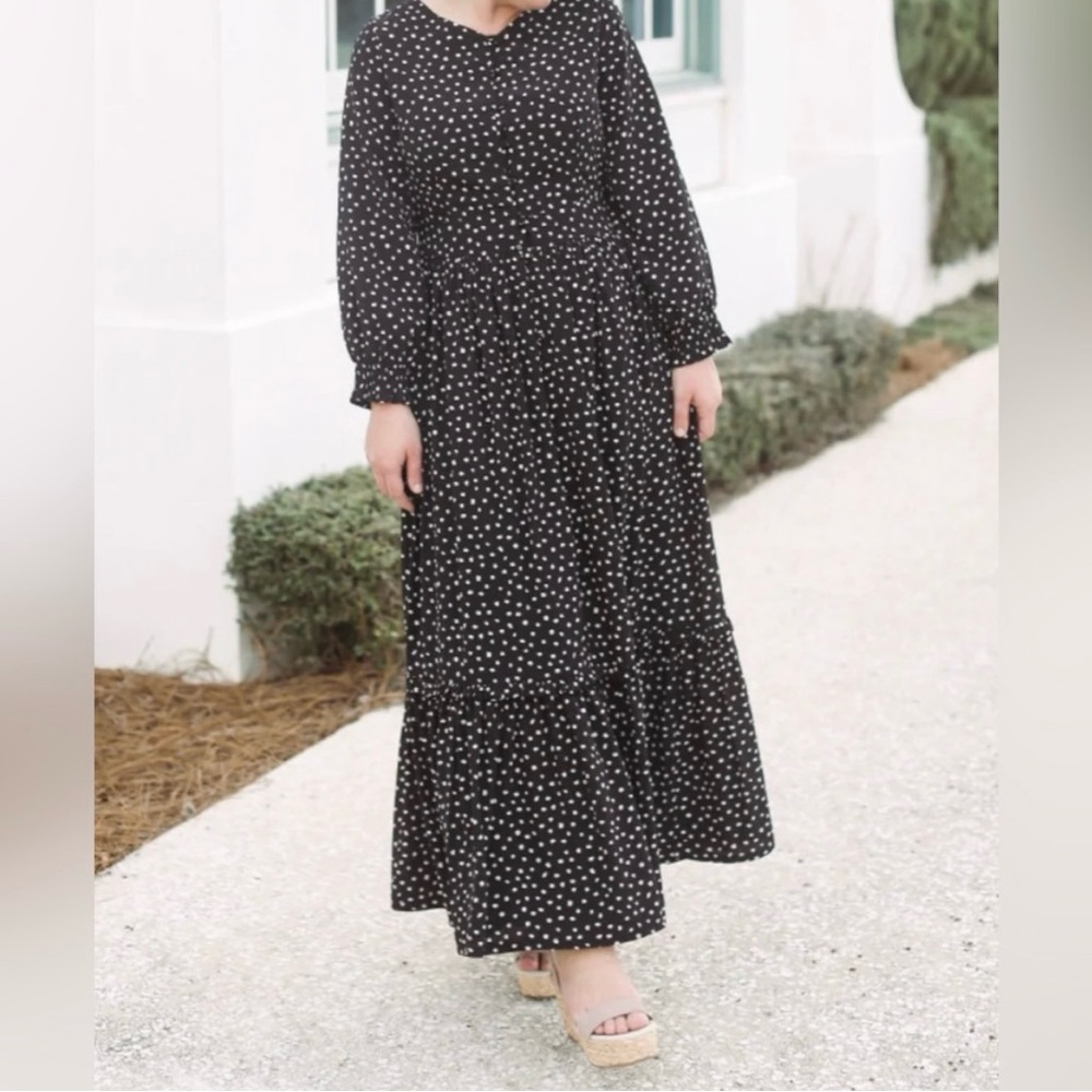 Dainty Jewells Picnic At Tiffany's
Worn one time!